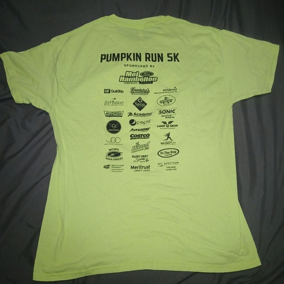 Green pumpkin run shirt - Picture 3 of 3